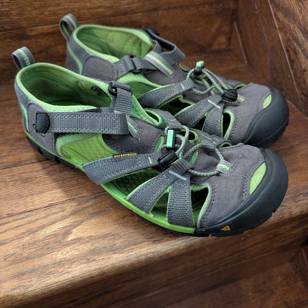 Keen Kids Venice H2 Sport Sandals Green Waterproof Adjustable Hook Loop 5